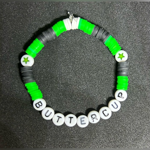 Buttercup (The Powerpuff Girls) Heishi Bracelet - Picture 5 of 12